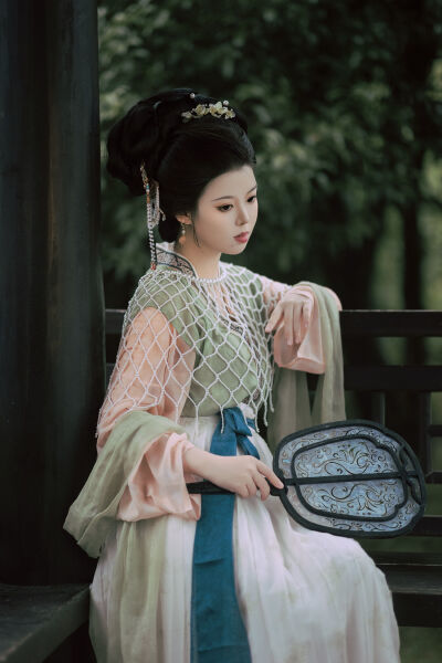 黄庙村地宫美人免费观看