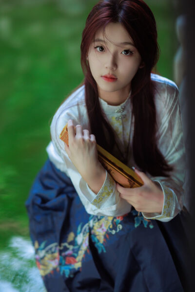 粗大挺进亲女H顾晓晓