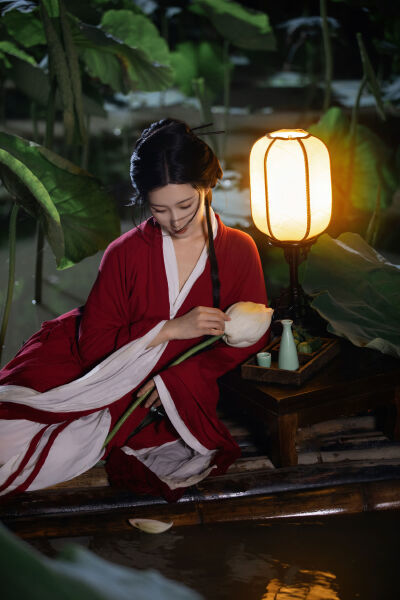 沙滩比基尼遮副乳吊带泳衣