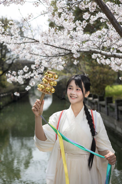 麻花豆剧国产mv在视频播放八亿