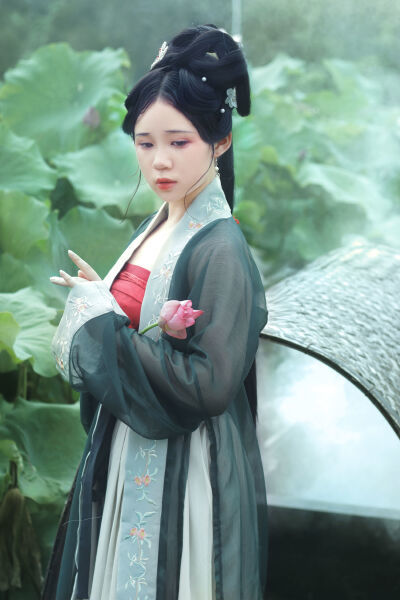 《年轻女教师2》