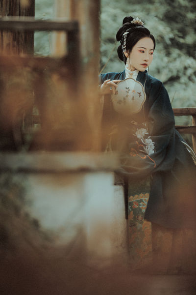 动漫美女屁股
