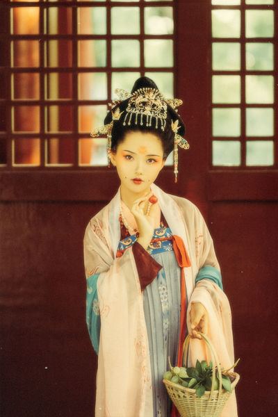 《年轻女教师2》免费观看
