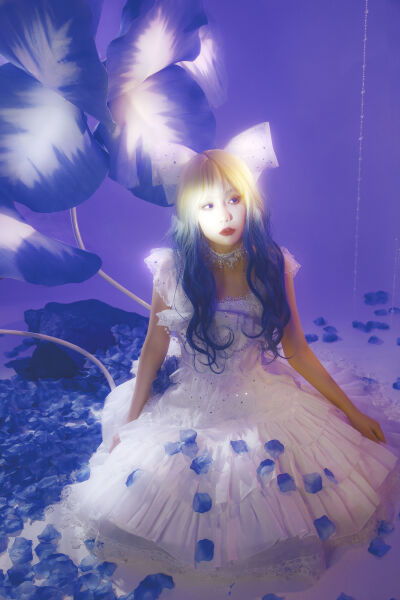 《年轻女教师》