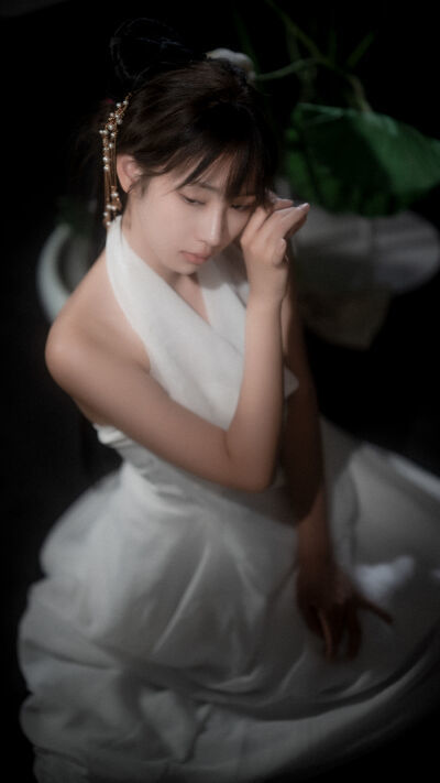诱人的女老板中文字幕