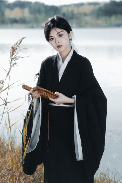 年轻女教师hd中字3d韩国电影